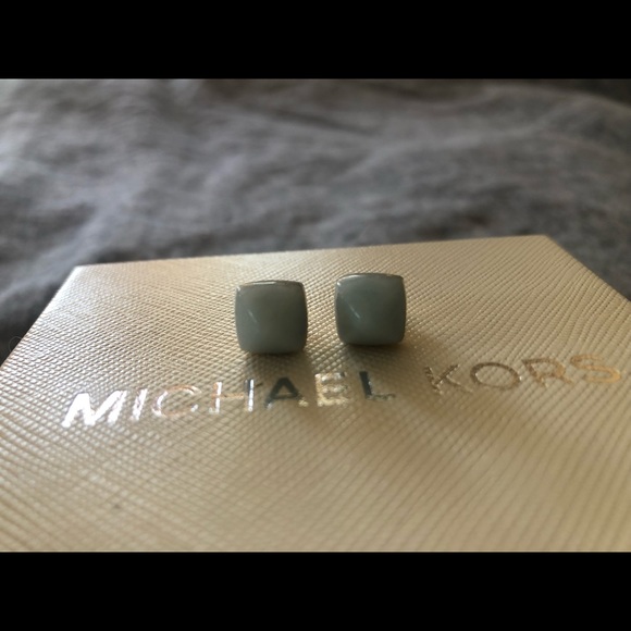 Michael Kors quartz studs earrings - Picture 3 of 4